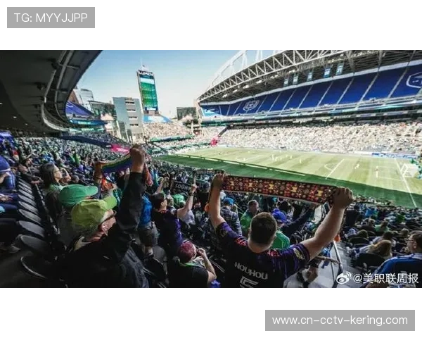 西雅图海湾人球迷筹备震撼巨型TIFO展示点燃主场热情 西雅图海湾人球迷筹备震撼巨型TIFO展示点燃主场热情